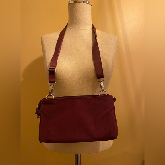 Baggalini plum adjustable Crossbody Bag organizer - Picture 4 of 9